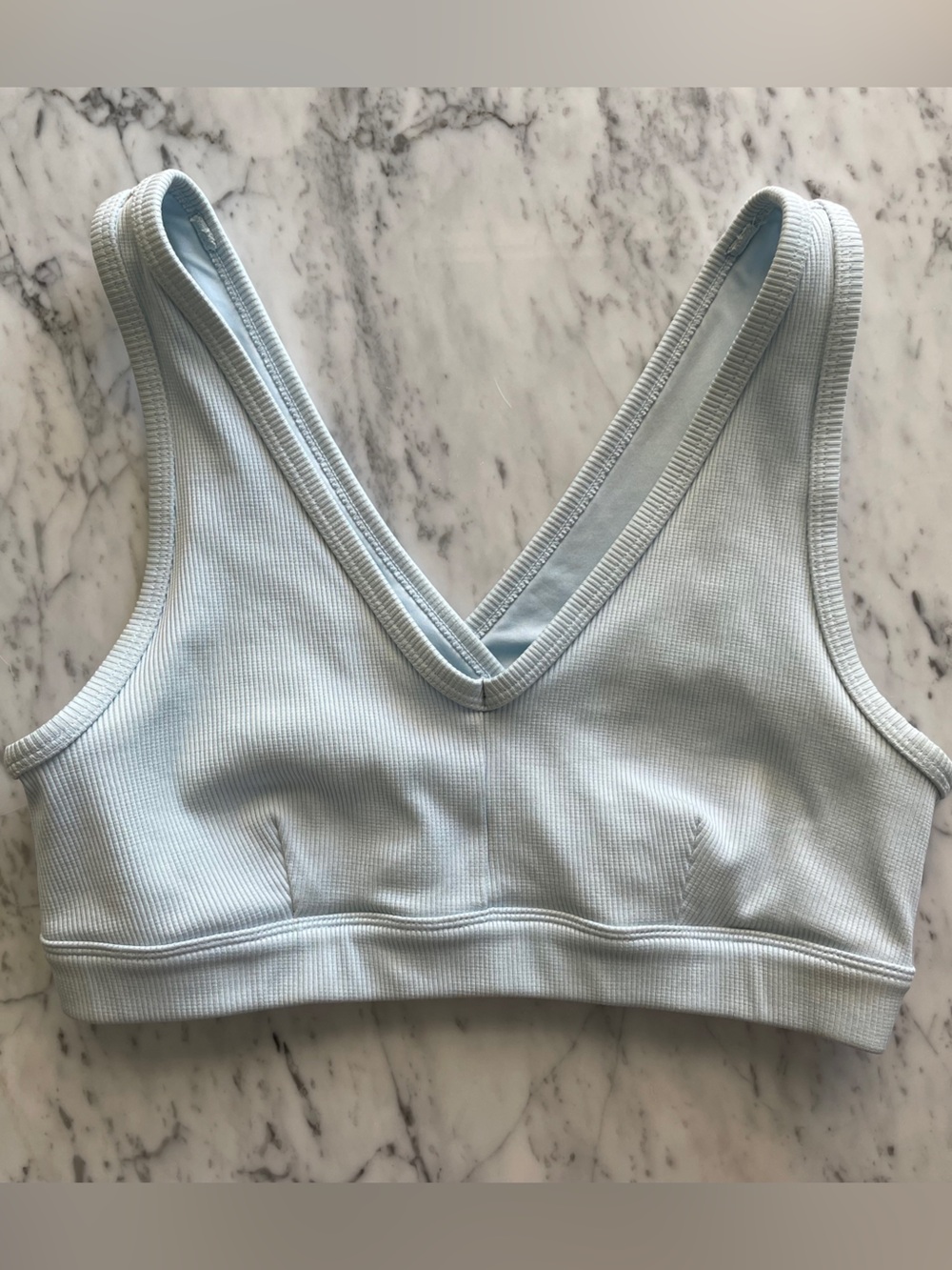 Alo Yoga Togetherness bra ribbed v-neck sz medium